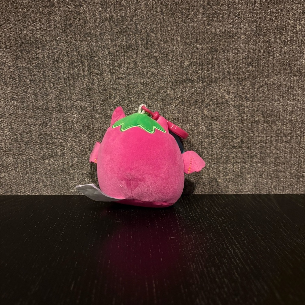 Gwendolyn Strawberry Bat Squishmallow Clip - Picture 2 of 4